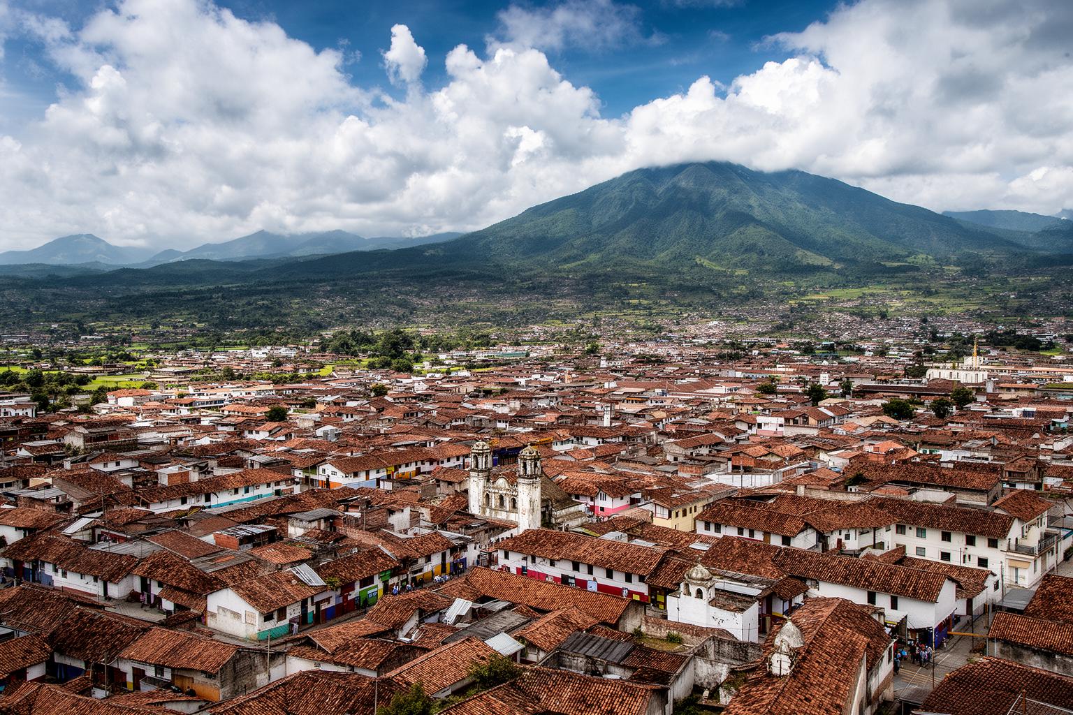 antigua-no-kenzo-wo-nuke-tenku-no-mura-e