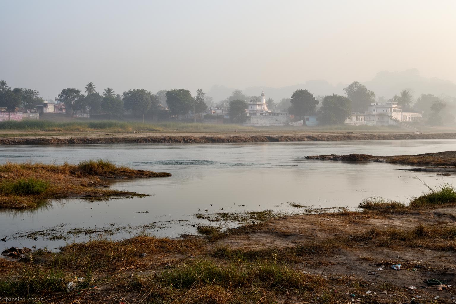 jararupuru-towa-seinaru-kawa-to-kyouzonsuru-seijaku-no-chi